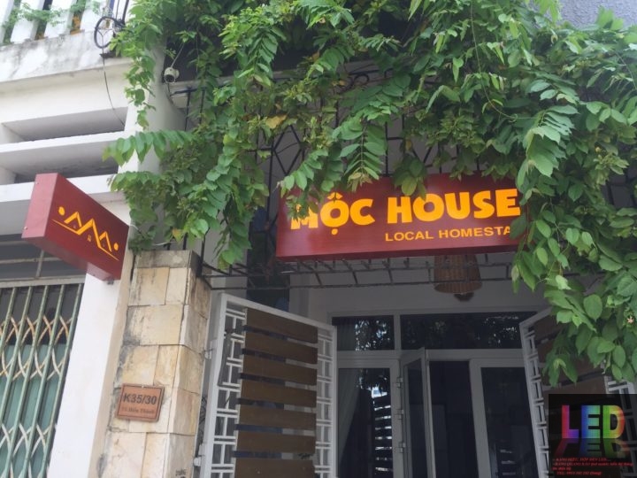 Hộp đèn nhỏ xinh cho Homestay